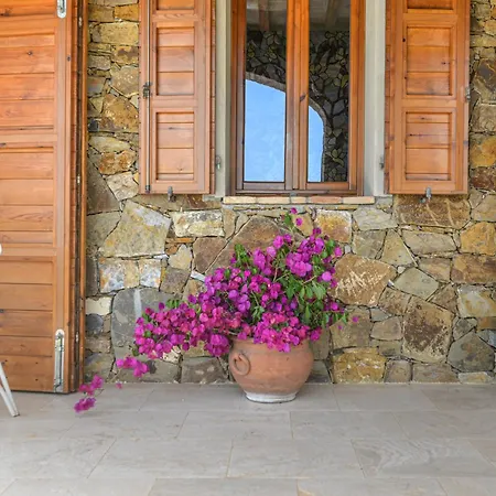 Sea And Country Villa *